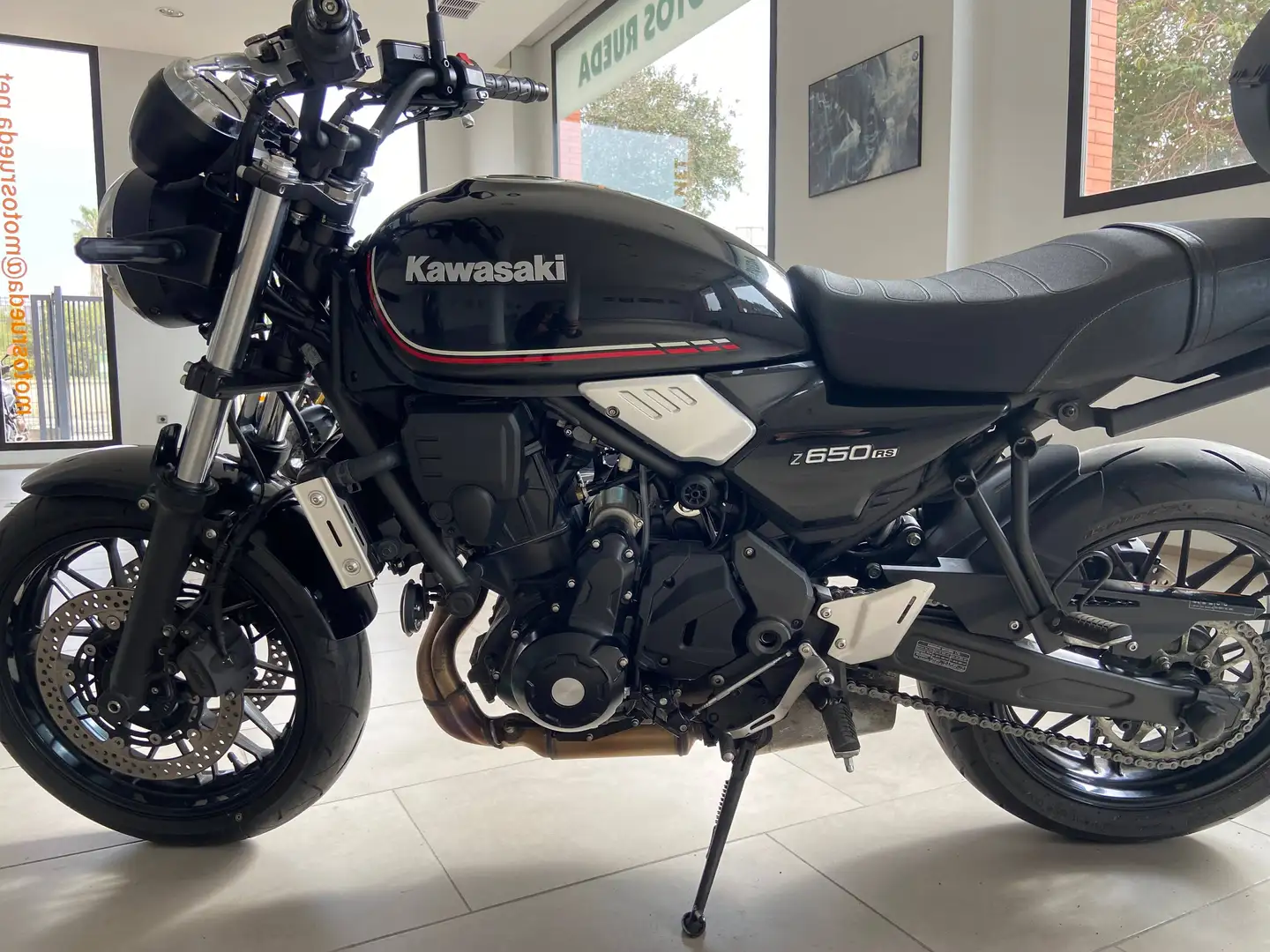 Kawasaki Z 650 RS RS Negro - 2