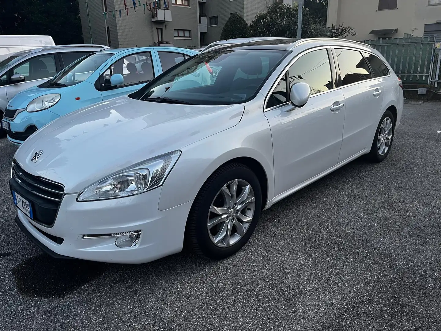 Peugeot 508 508 SW 2.0 hdi 16v Allure Ciel 163cv Bianco - 2