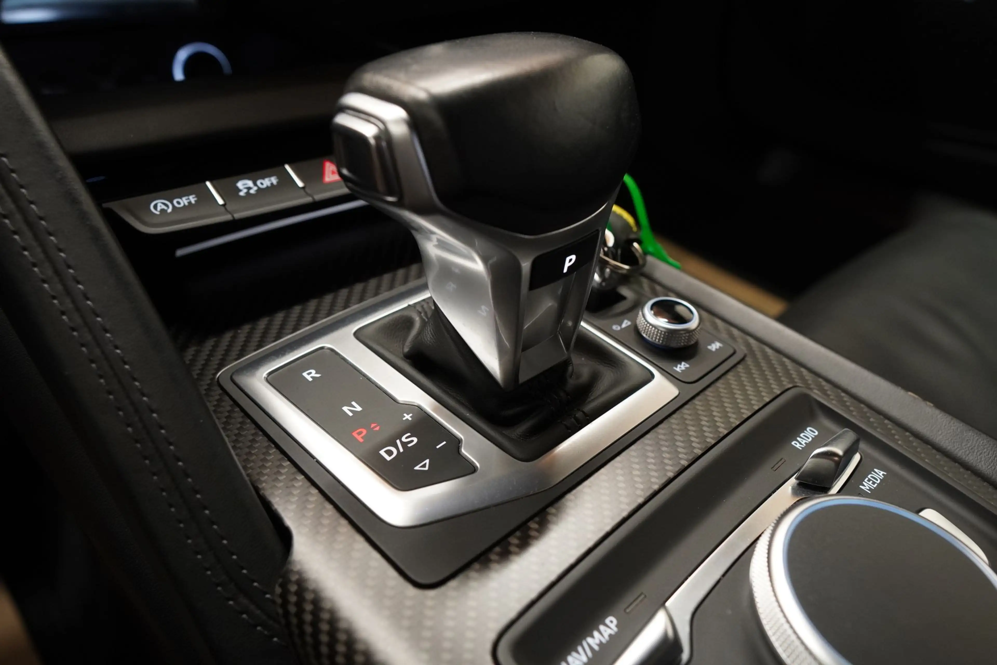 Audi R8 5.2 FSI quattro "PLUS" CERAMIC*CARBON*RECARO — photo 31