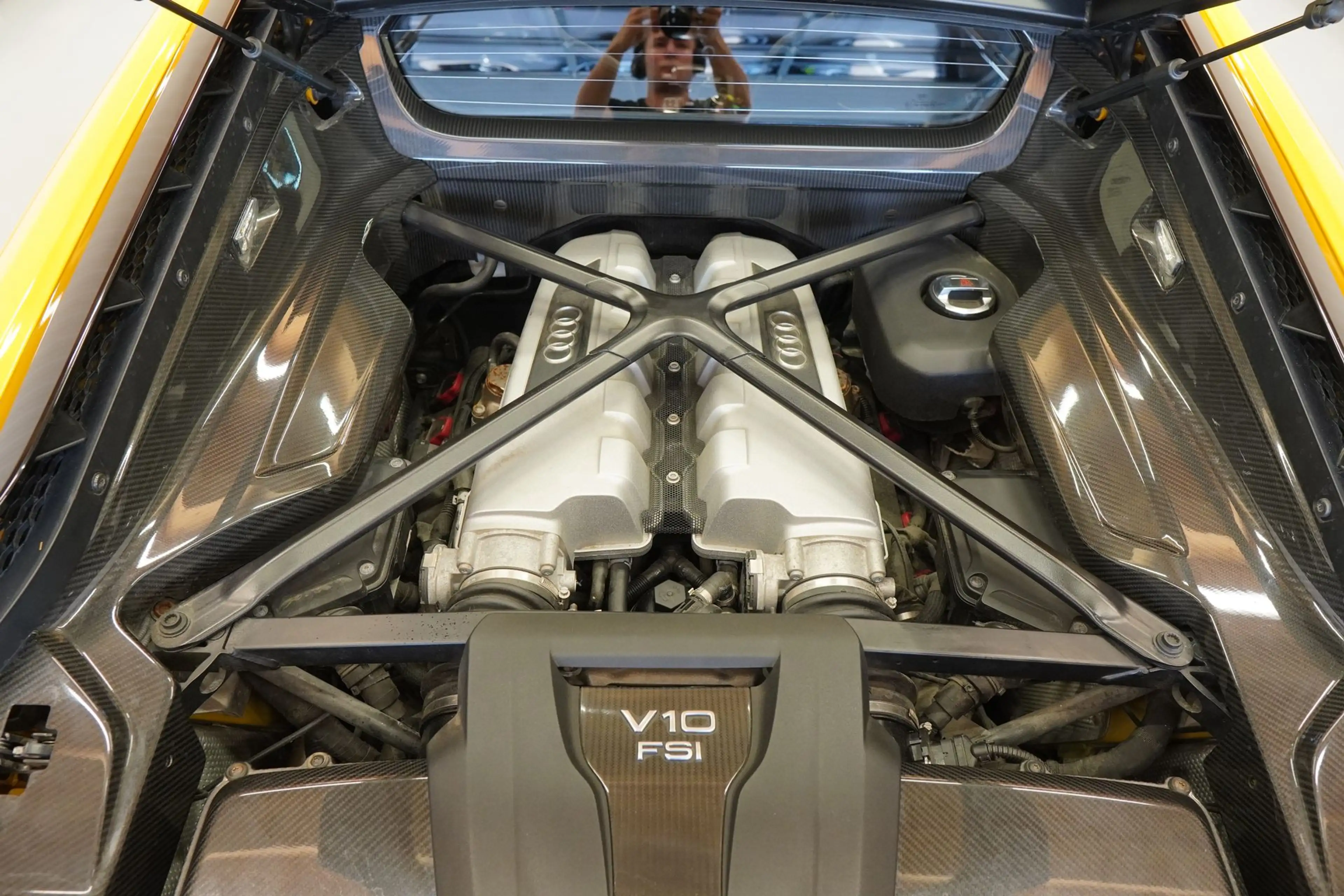 Audi R8 5.2 FSI quattro "PLUS" CERAMIC*CARBON*RECARO — photo 35