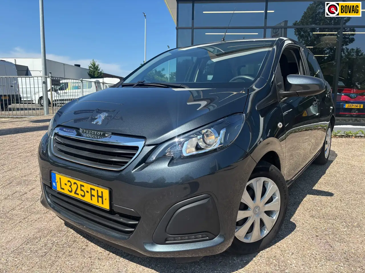 Peugeot 108 1.0 e-VTi Active|Carplay|Android auto — photo 1 of 10