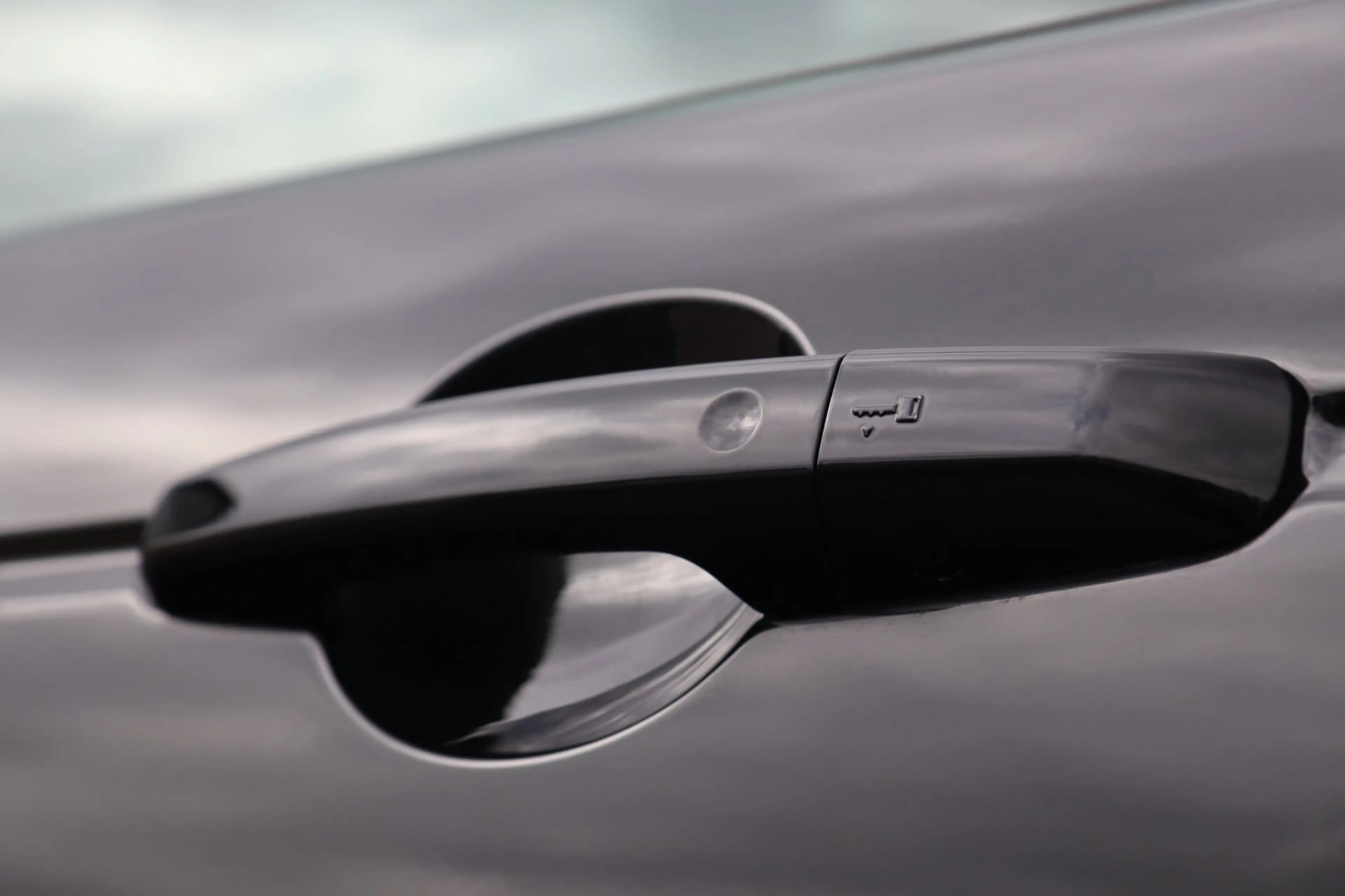 Land Rover Discovery Sport P300e 1.5 R-Dynamic S Black Edition / PANO / ACC / — photo 9