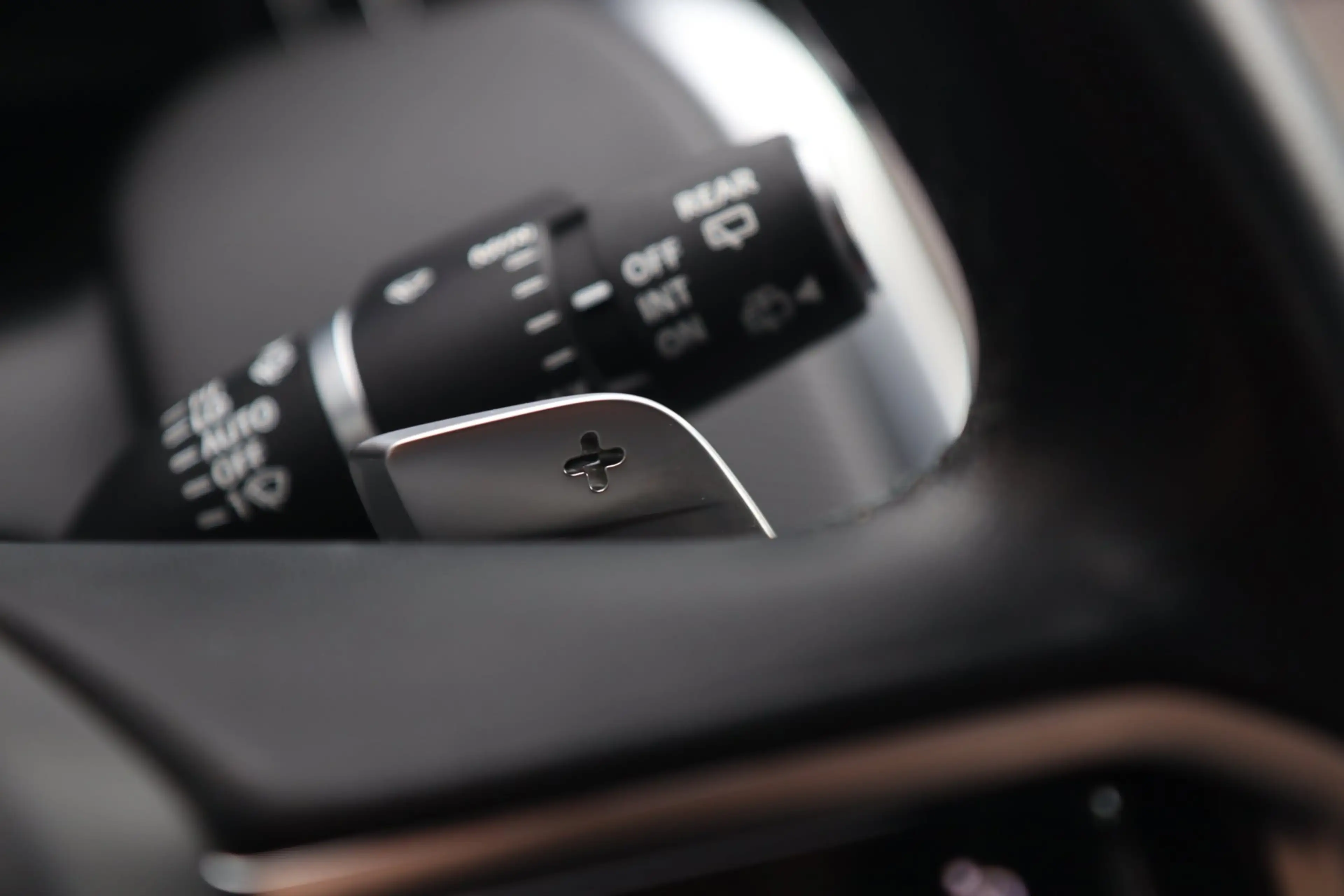Land Rover Discovery Sport P300e 1.5 R-Dynamic S Black Edition / PANO / ACC / — photo 10