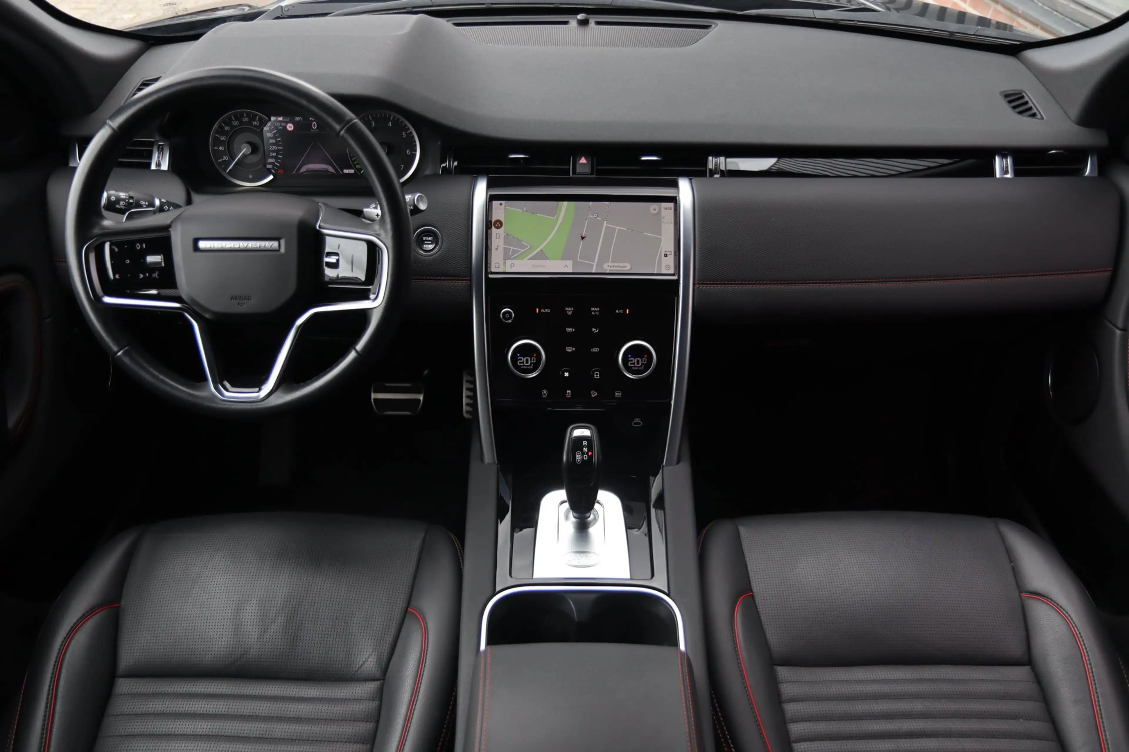 Land Rover Discovery Sport P300e 1.5 R-Dynamic S Black Edition / PANO / ACC / — photo 6