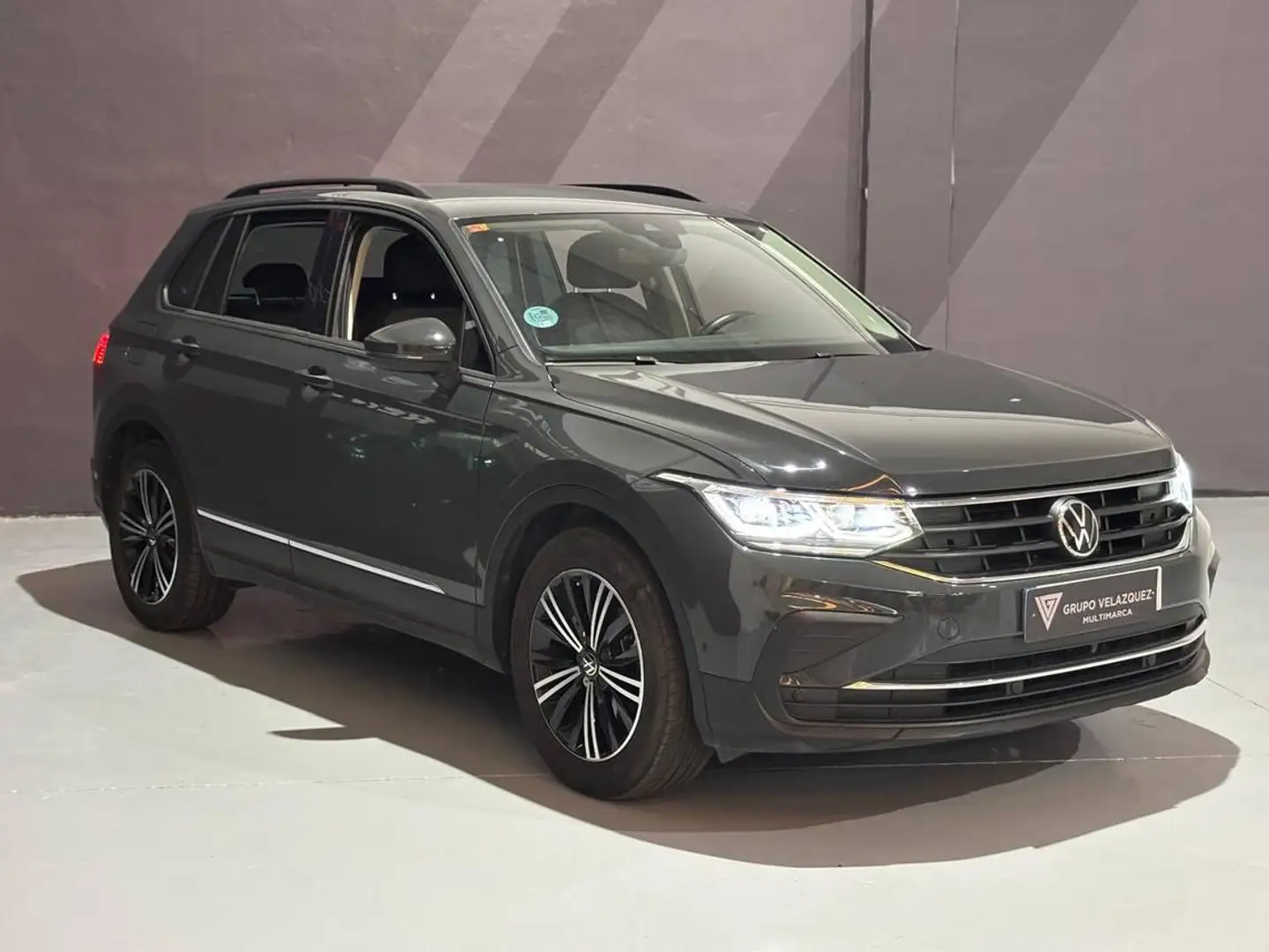 Volkswagen Tiguan 2.0TDI Life DSG 110kW Gris - 2