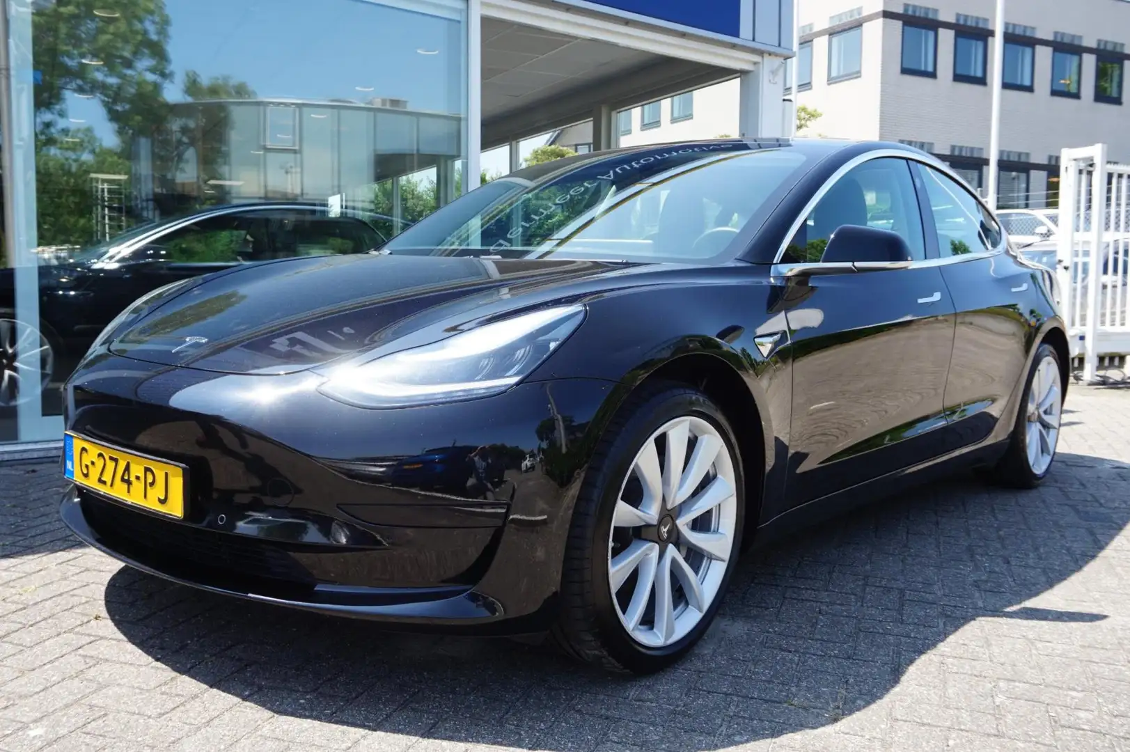 Tesla Model 3 Standard RWD Plus 60 kWh panoramadak / camera/ nav Zwart - 1