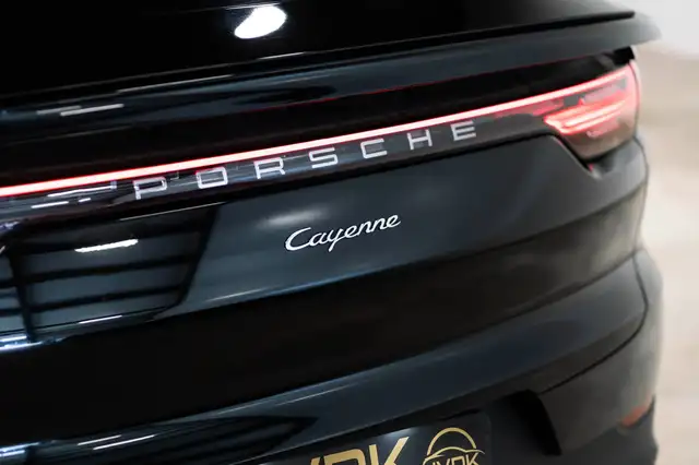 Porsche Cayenne view 11