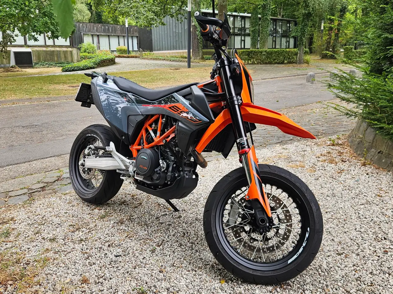 KTM 690 SMC R