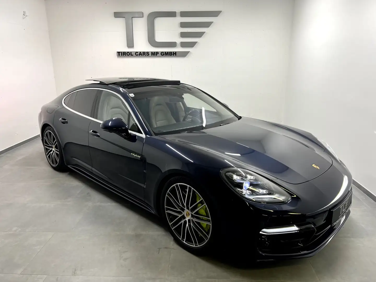 Porsche Panamera Turbo S Voll, APPROVED, Massage, Pano, Nachsicht, Blau - 1
