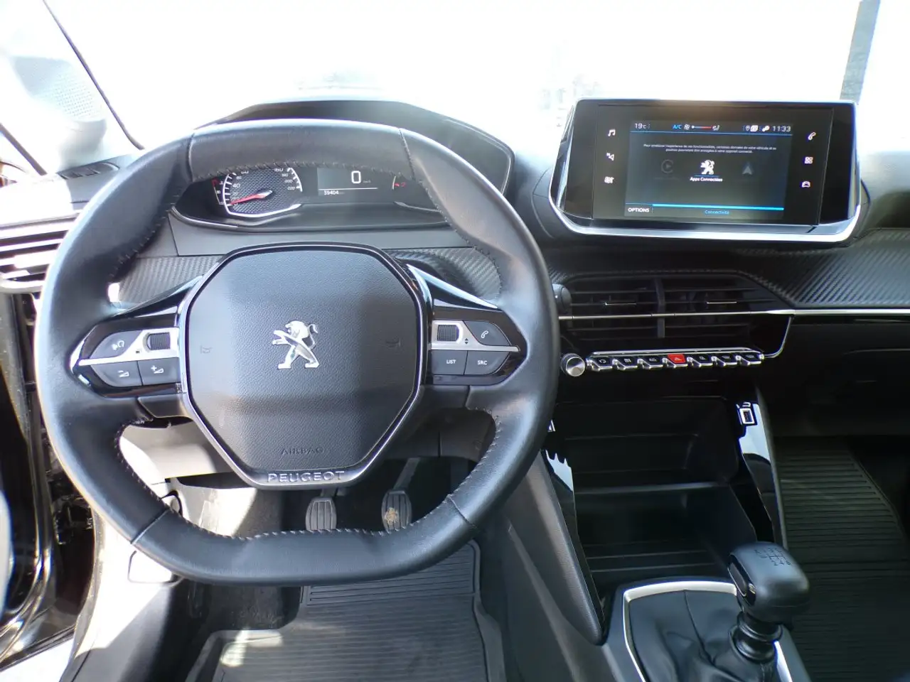 Peugeot 208 208 — photo 17