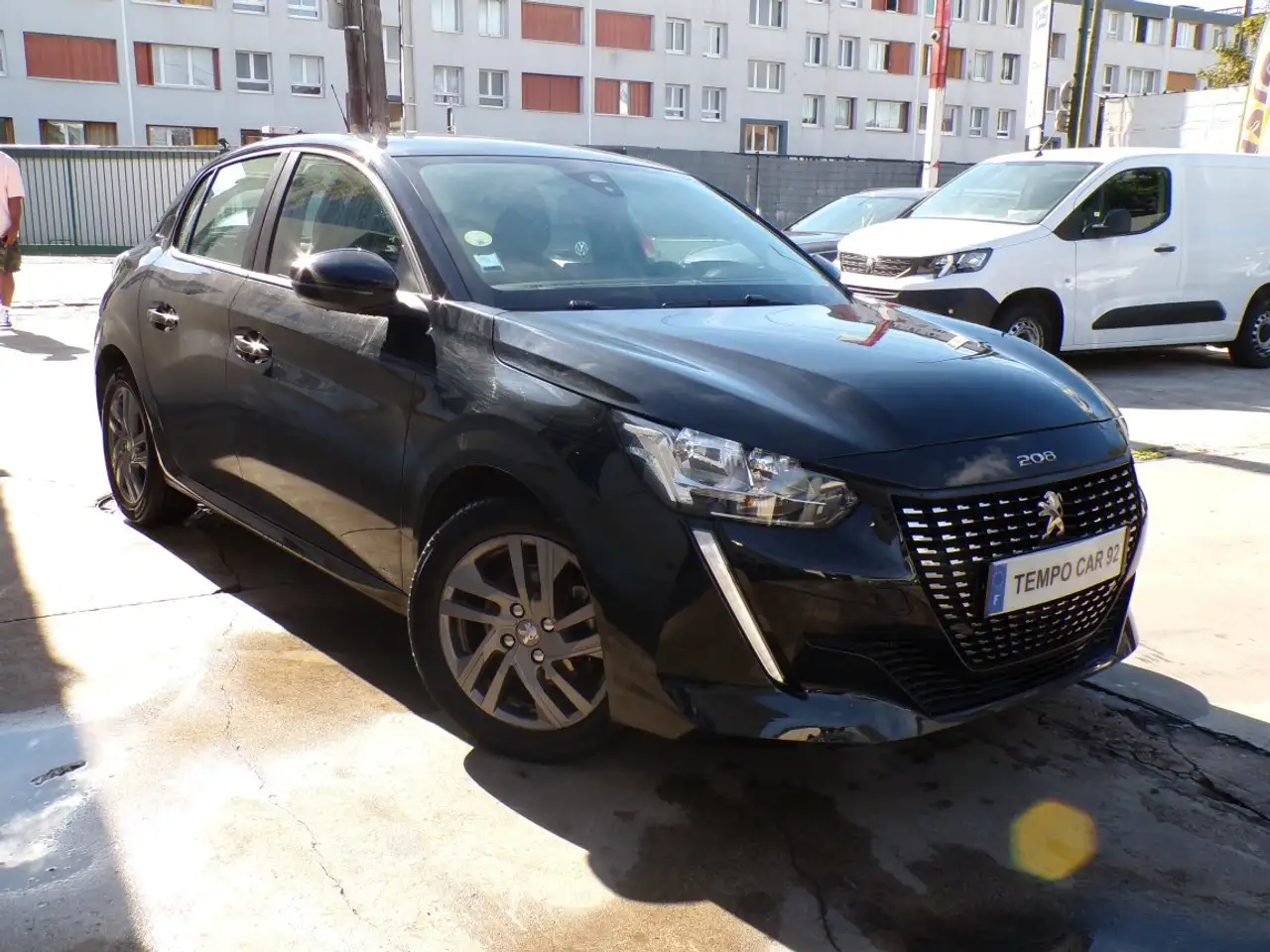 Peugeot 208 208 — photo 4