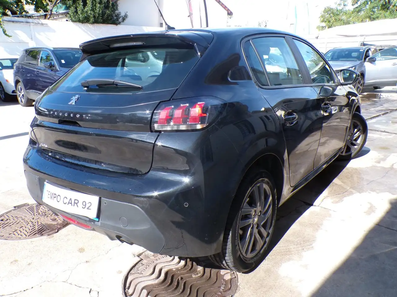 Peugeot 208 208 — photo 3