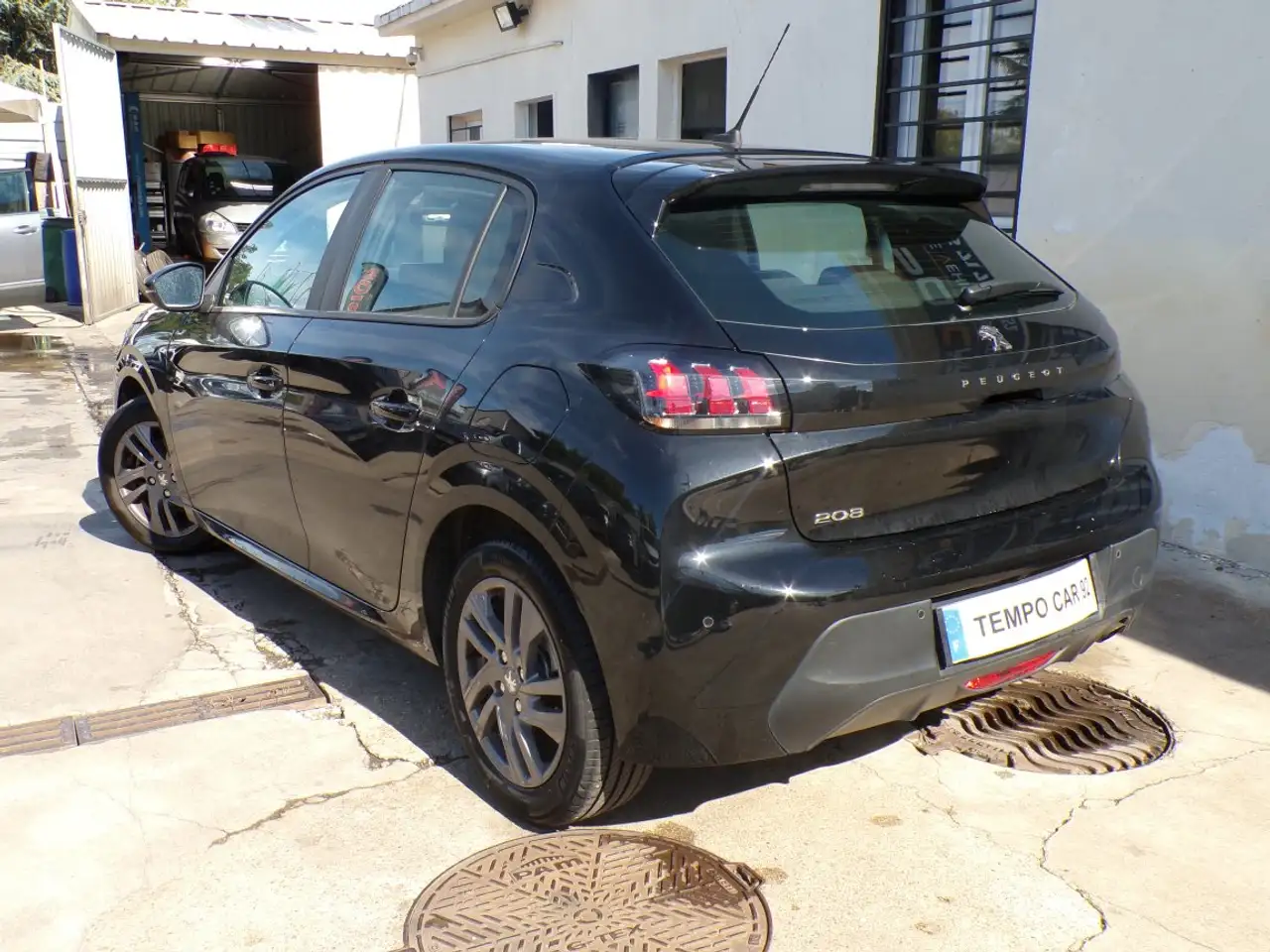 Peugeot 208 208 — photo 5