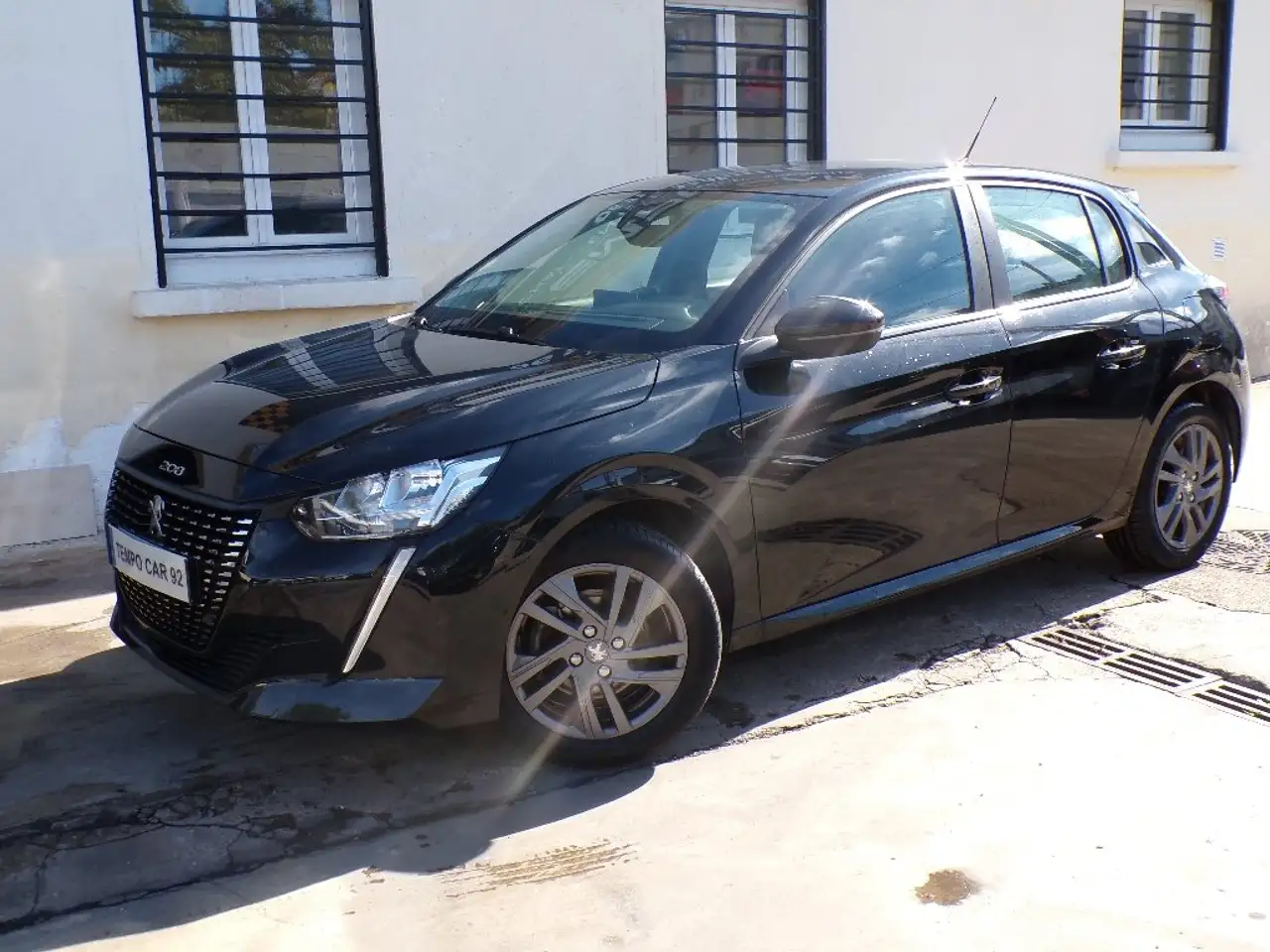 Peugeot 208 208 — photo 2