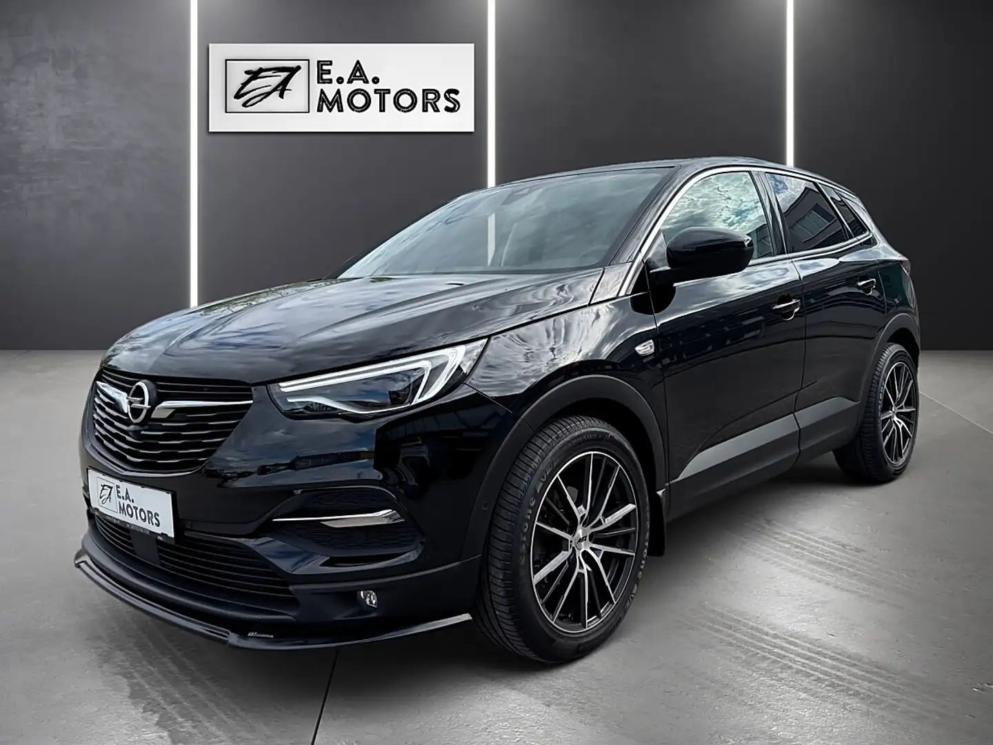 Opel Grandland X 1,5 CDTI BlueInjection Ultimate Start/Stopp Schwarz - 1