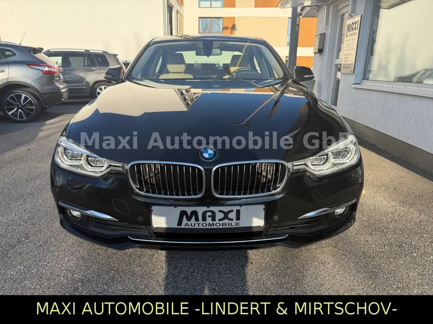 BMW 320 d Lim. Luxury Line 1 Hand Leder Navi LED Noir - 2
