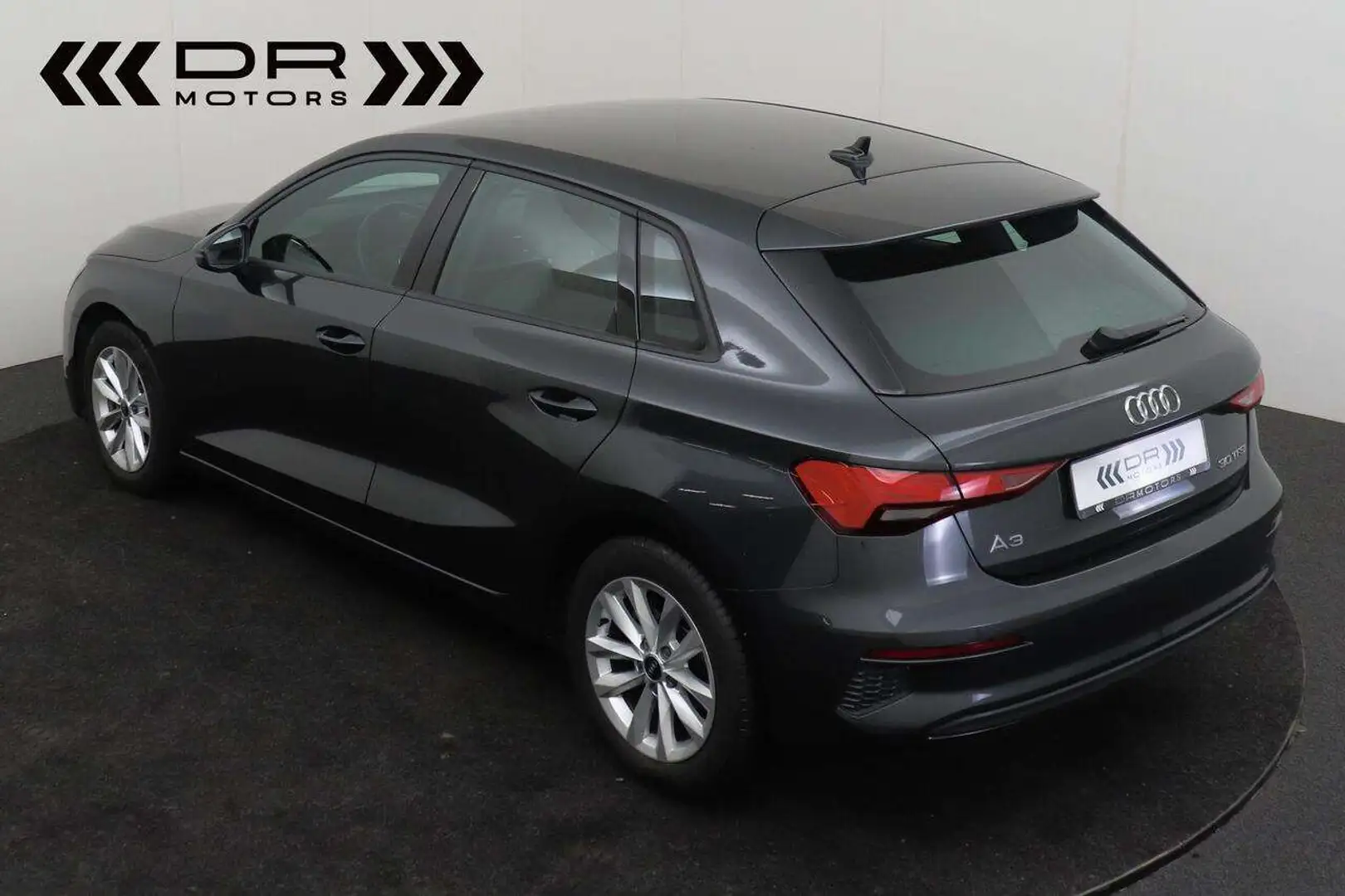 Audi A3 30TFSi - LEDER - VIRTUAL COCKPIT - LED - NAVI ... Gris - 2