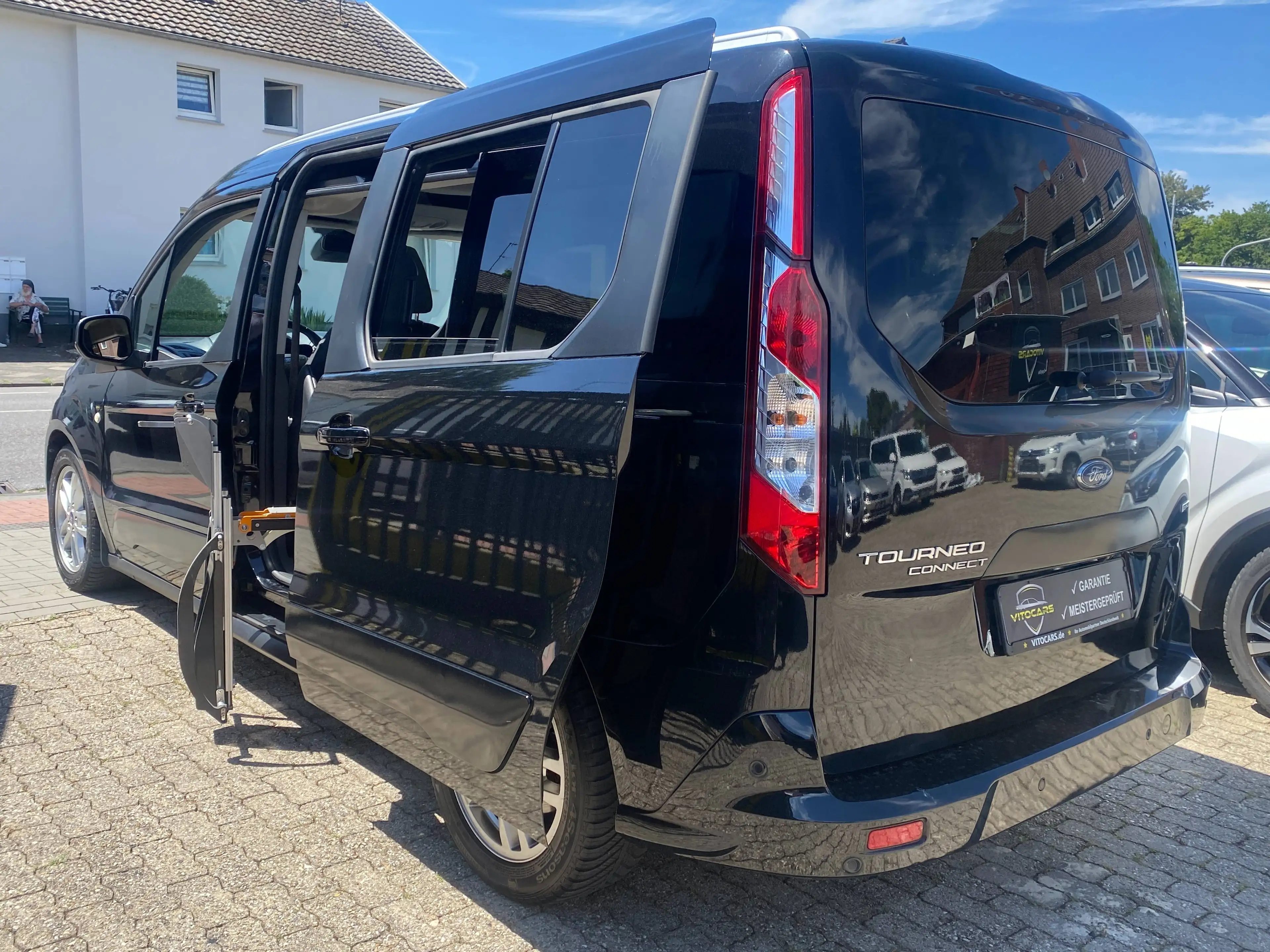 Ford Grand Tourneo Titanium Paravan Umbau | ab 4,99% | Garantie | 1.Hand | — photo 8