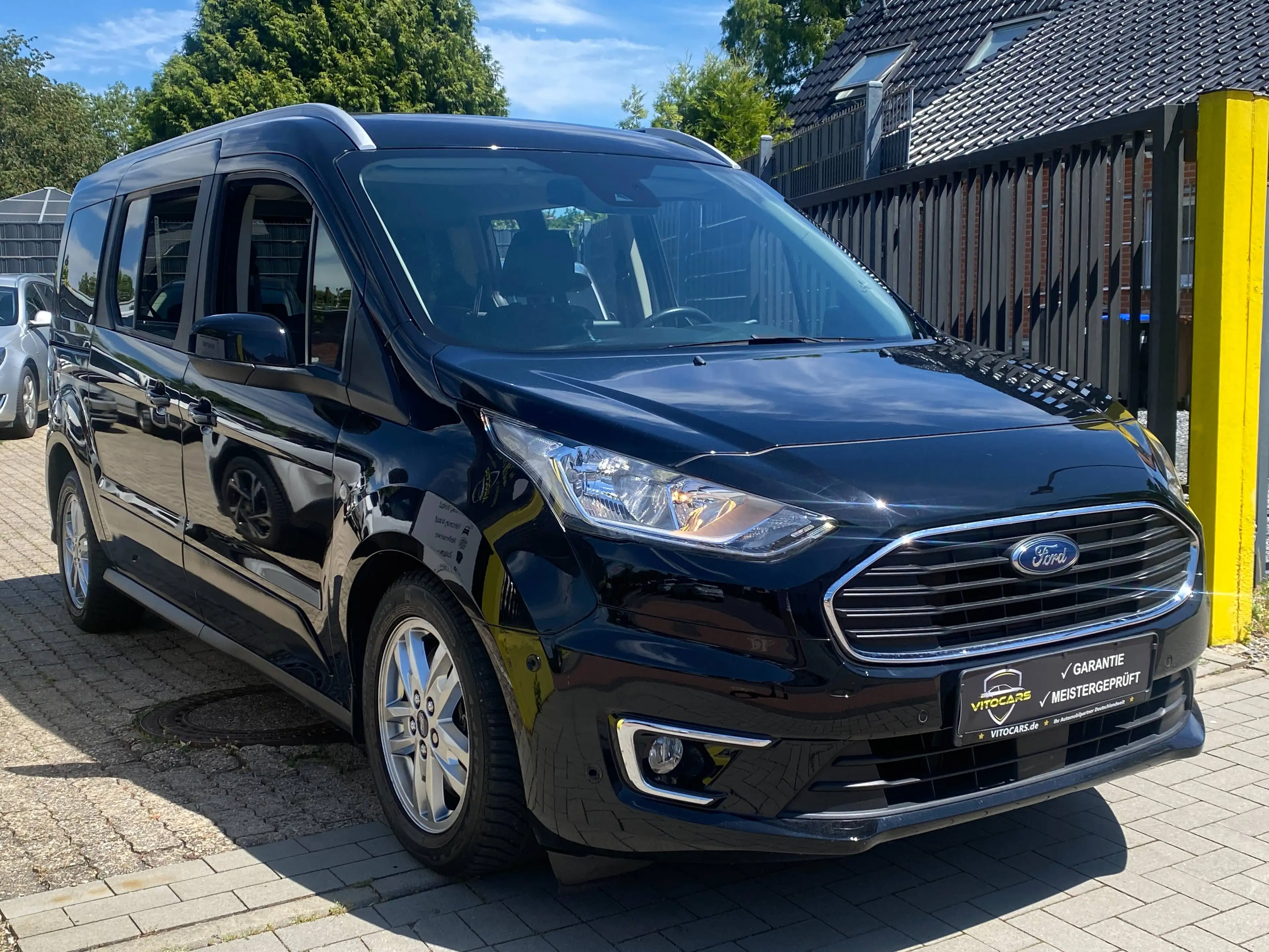 Ford Grand Tourneo Titanium Paravan Umbau | ab 4,99% | Garantie | 1.Hand | — photo 4