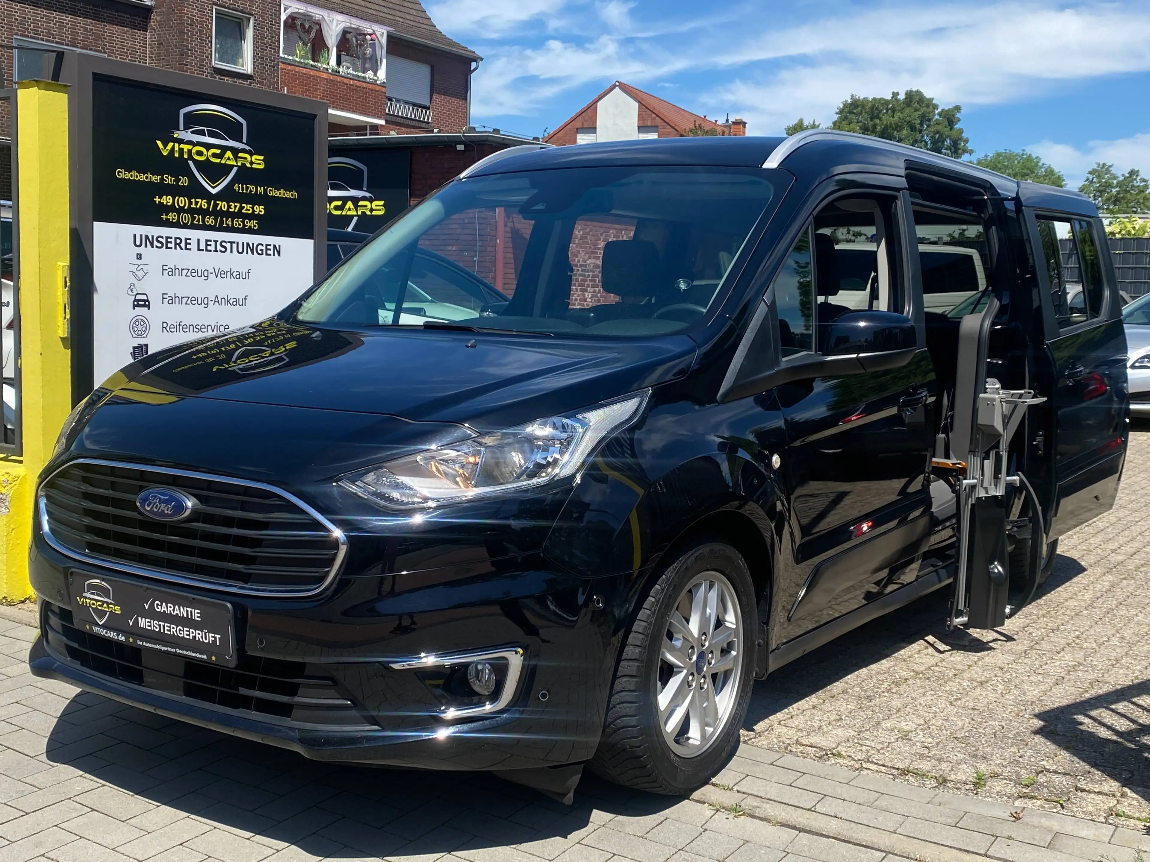 Ford Grand Tourneo Titanium Paravan Umbau | ab 4,99% | Garantie | 1.Hand |