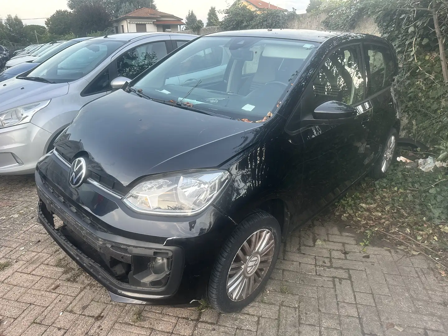 Volkswagen up! 5p 1.0 Take 60cv / Schwarz - 1