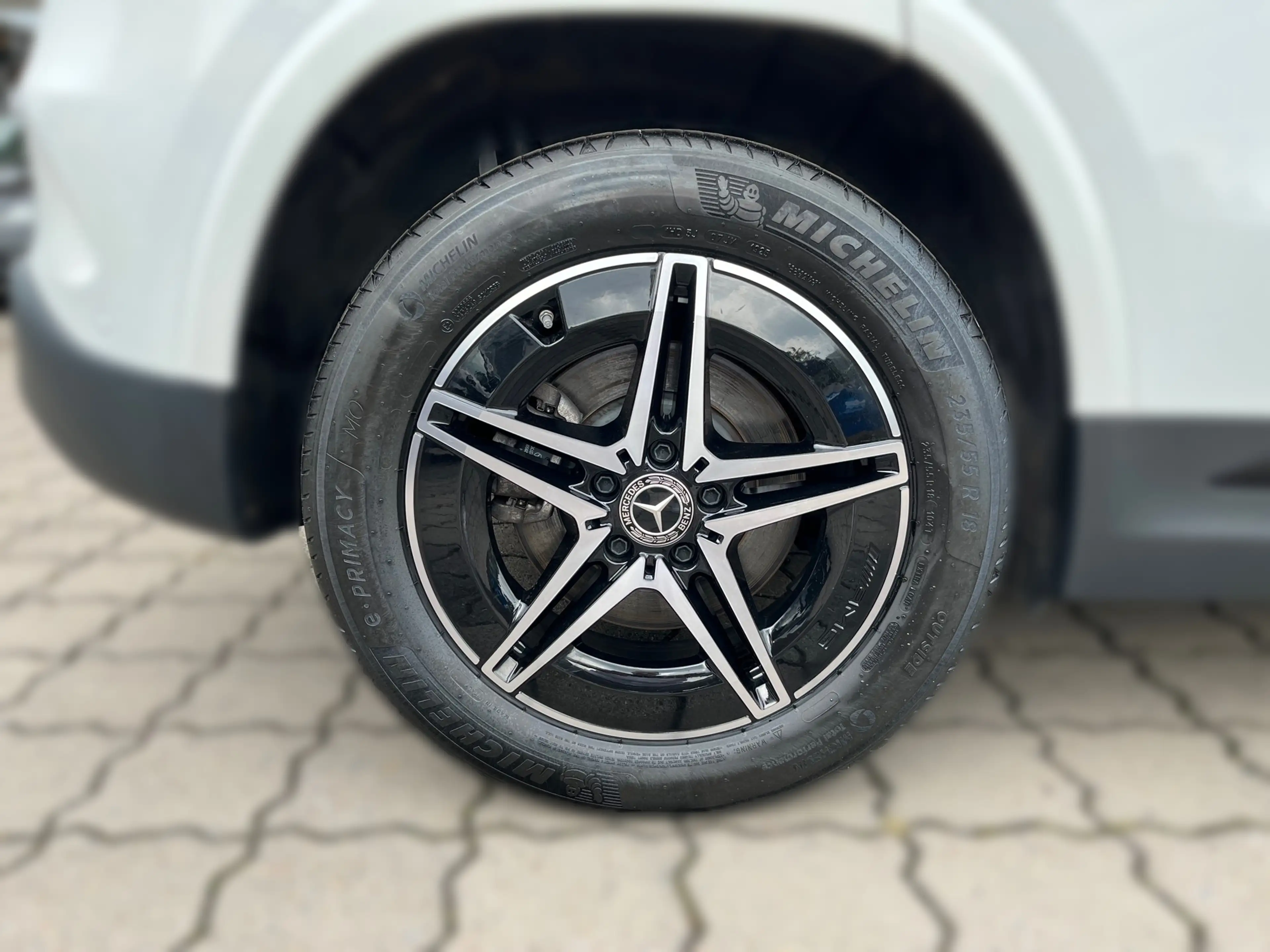 Mercedes-Benz EQA 250 + AMG+Pano+AHK+Distr.+LED+Night+Kamera+ — photo 6