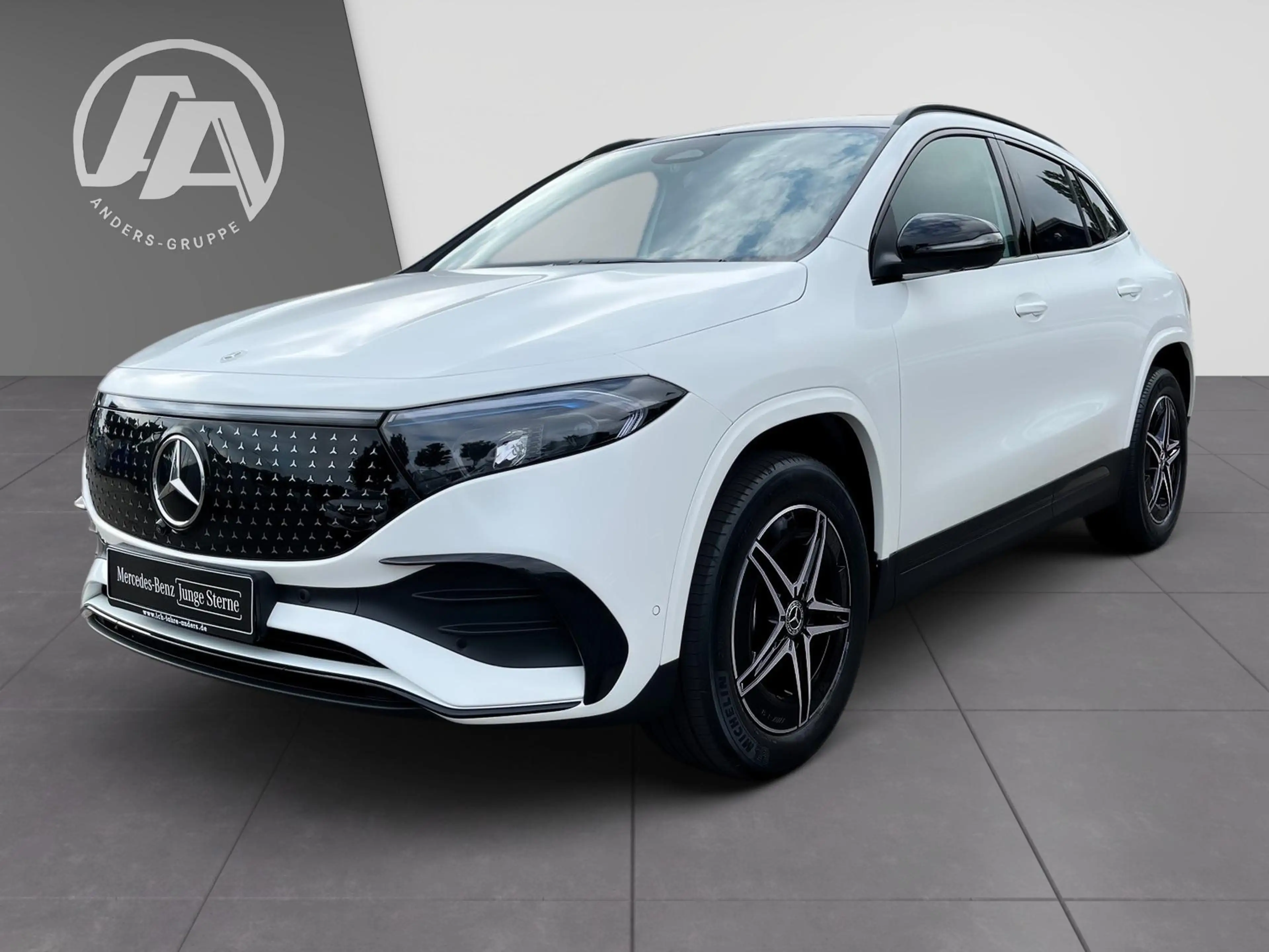 Mercedes-Benz EQA 250 + AMG+Pano+AHK+Distr.+LED+Night+Kamera+ — photo 14