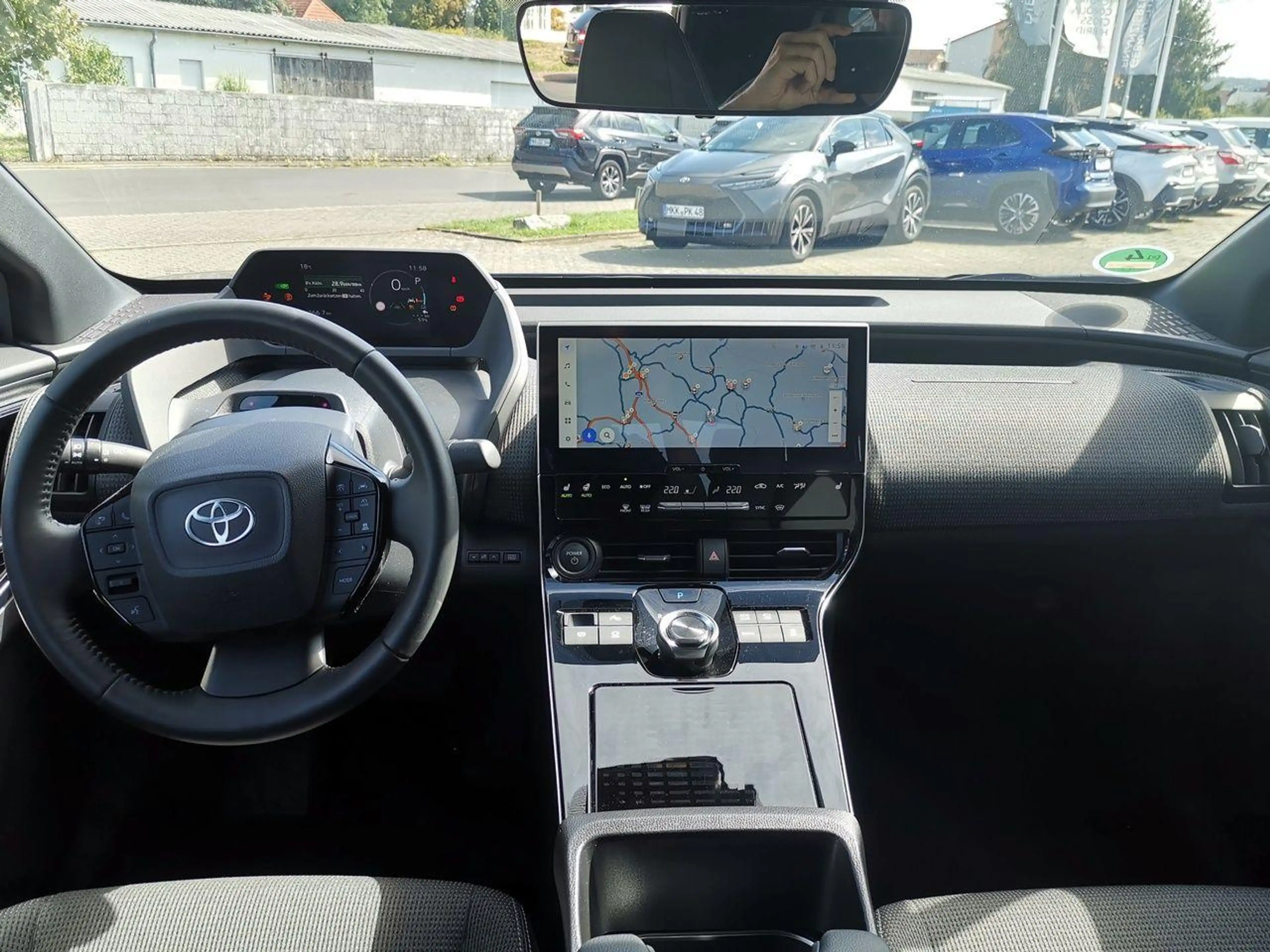 Toyota bZ4X FWD — photo 15
