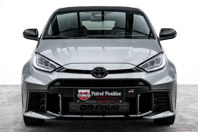 Toyota Yaris view 10