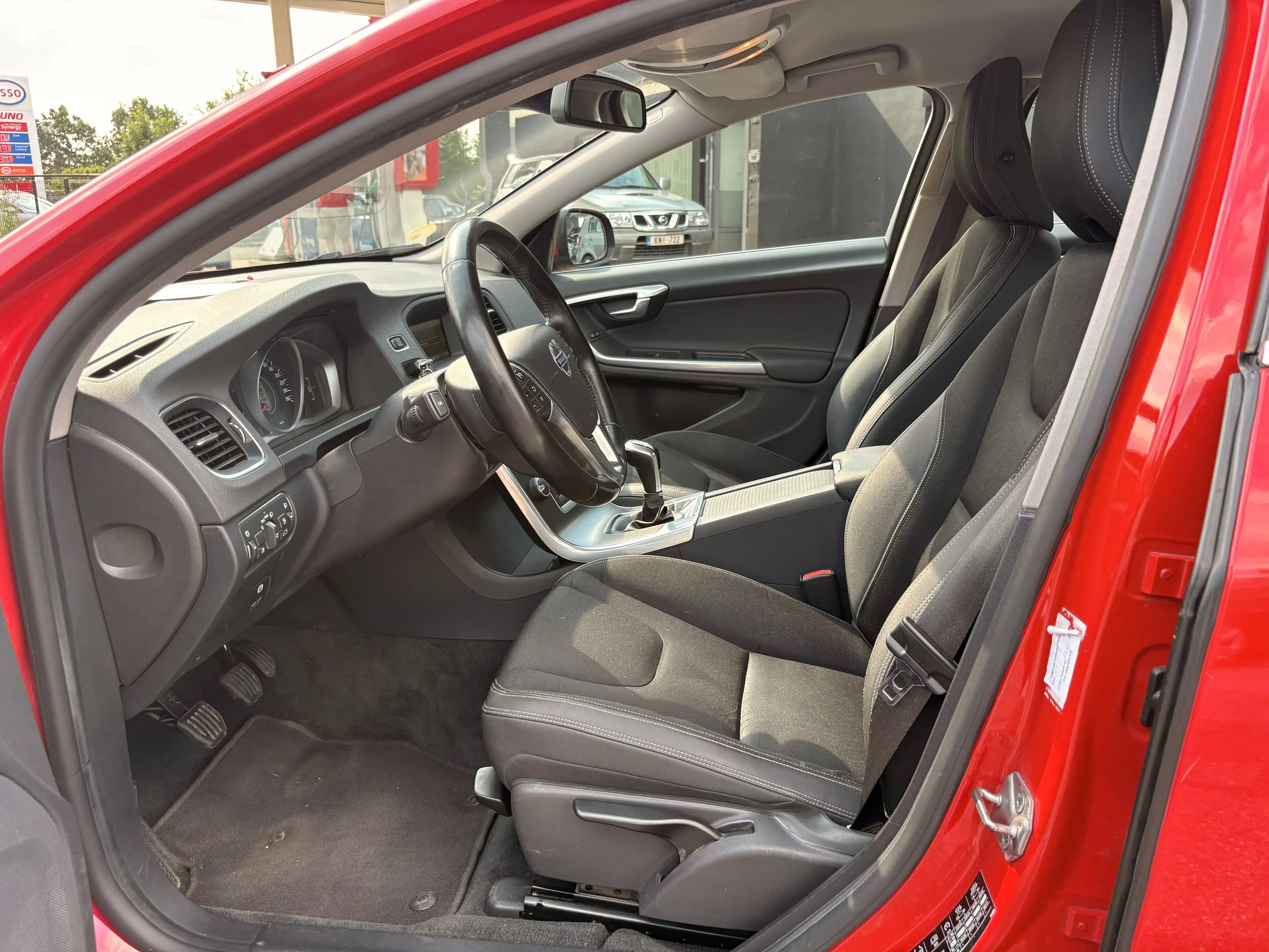 Volvo S60 2.0 D4 Momentum ** 133kw ** Euro 6 — photo 9