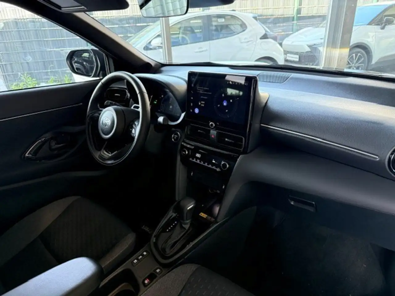 Toyota Yaris Cross 1.5 HEV TEAMPLAYER WINTER+SAFETY-PAKET 13