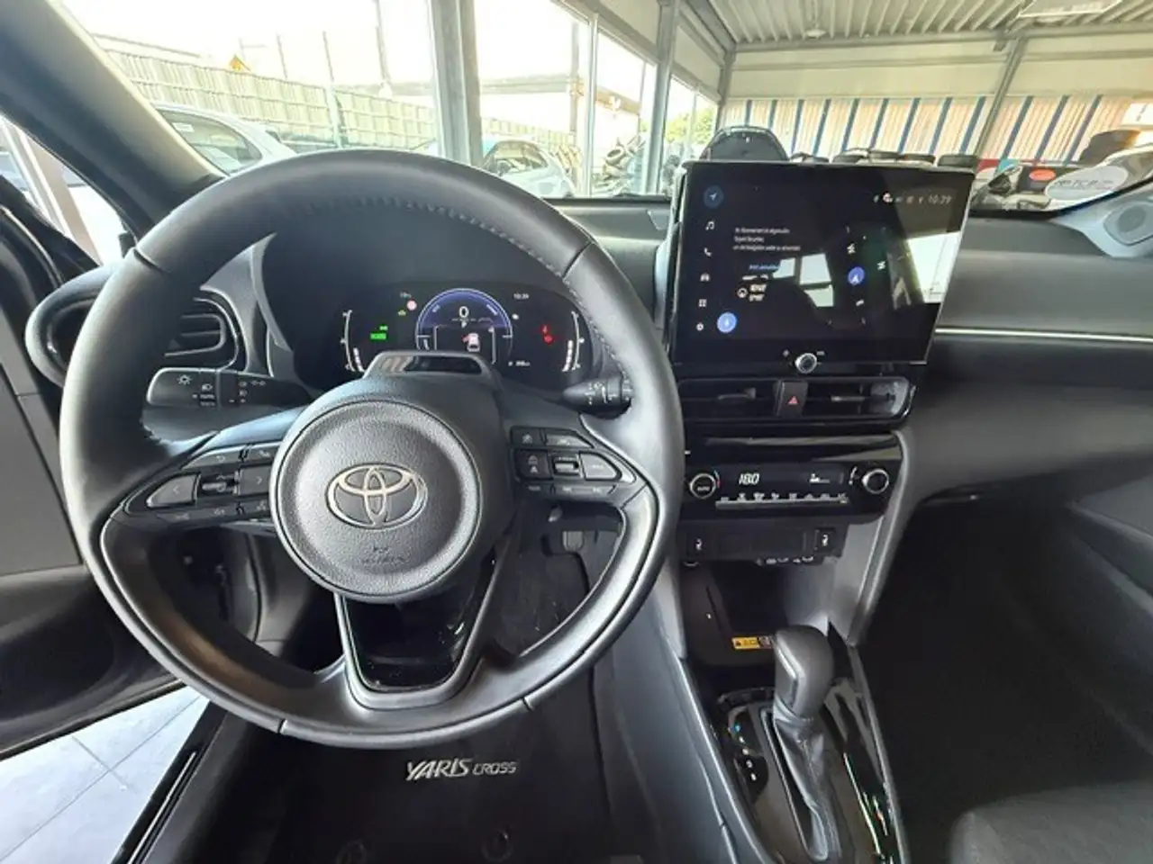 Toyota Yaris Cross 1.5 HEV TEAMPLAYER WINTER+SAFETY-PAKET 11