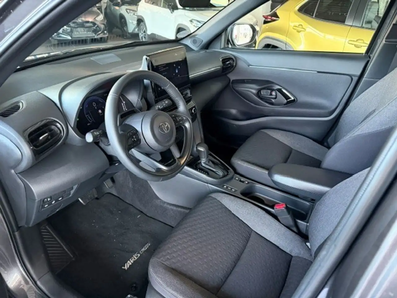Toyota Yaris Cross 1.5 HEV TEAMPLAYER WINTER+SAFETY-PAKET 9