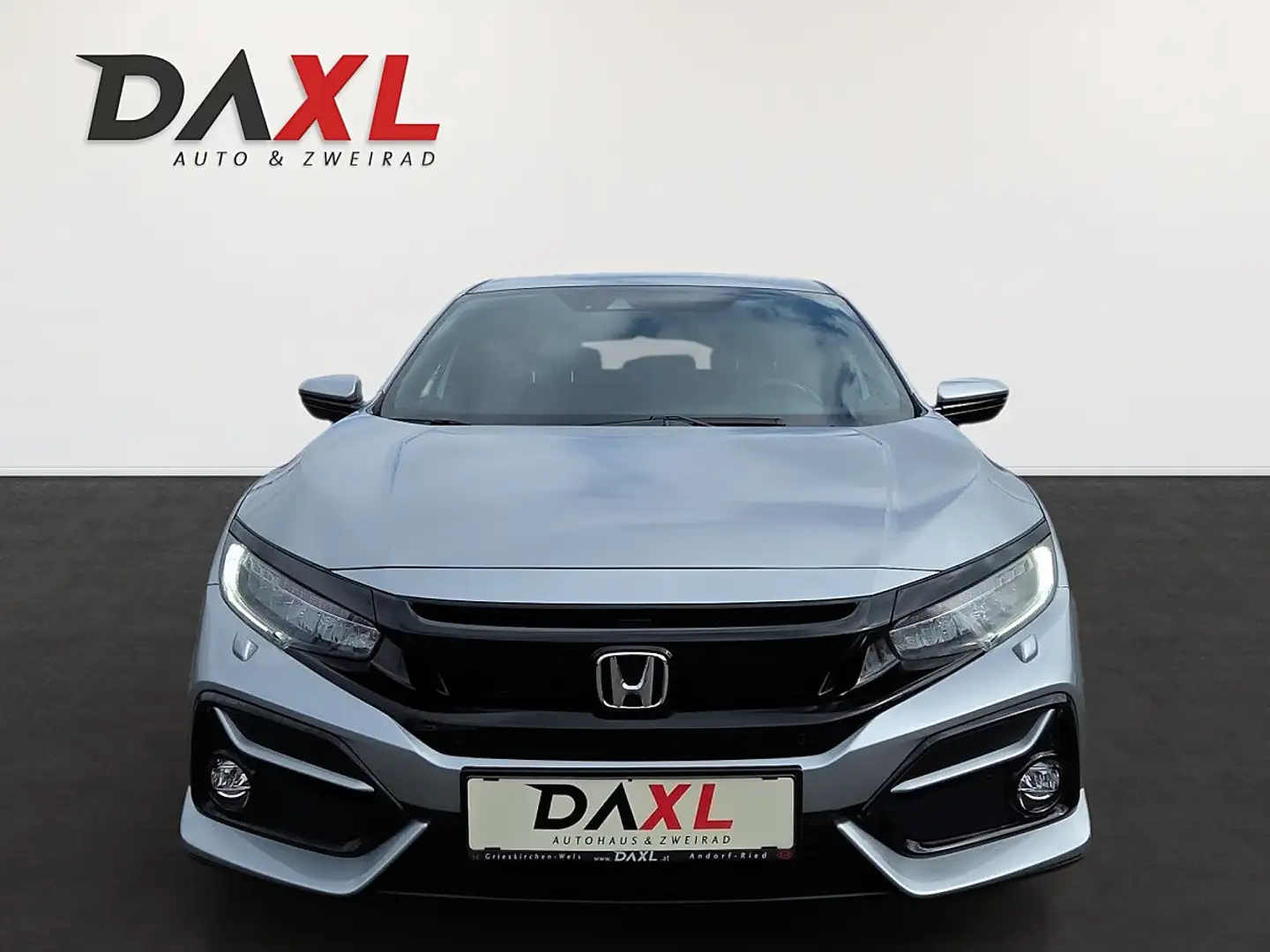 Honda Civic 1,0 VTEC Turbo Comfort Sport Line Silber - 2