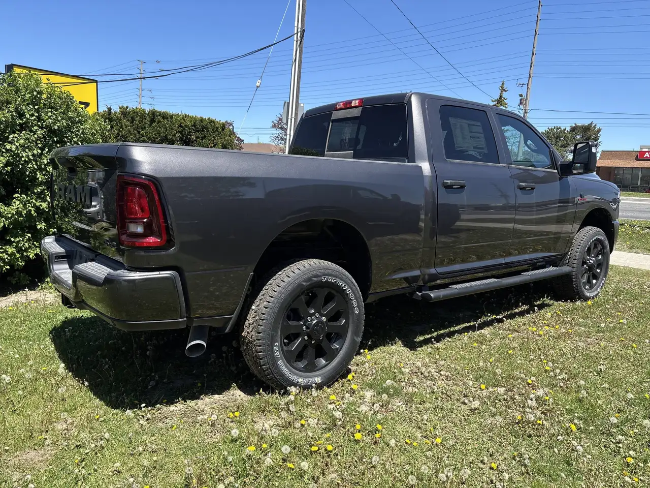 RAM 2500 снимка RAM 2500