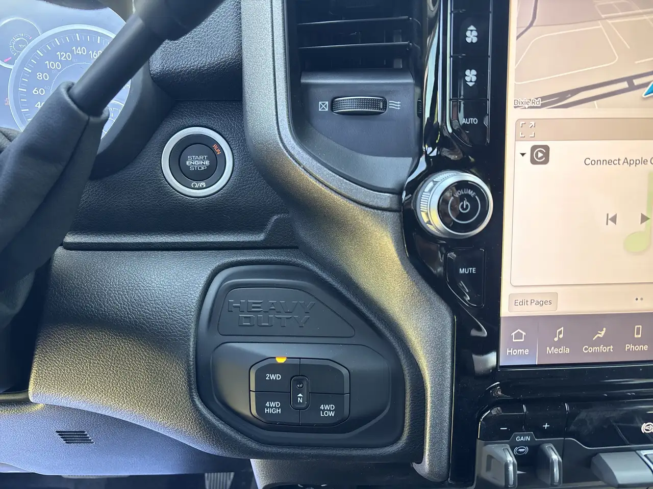 RAM 2500 снимка RAM 2500