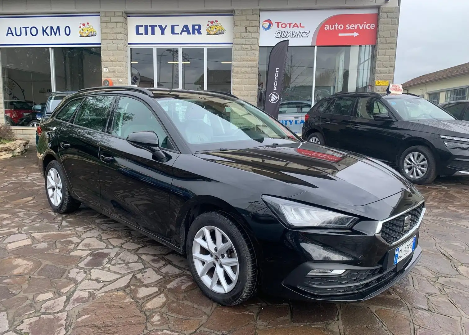 SEAT Leon Leon Sportstourer 1.0 etsi Style 110cv dsg Schwarz - 2