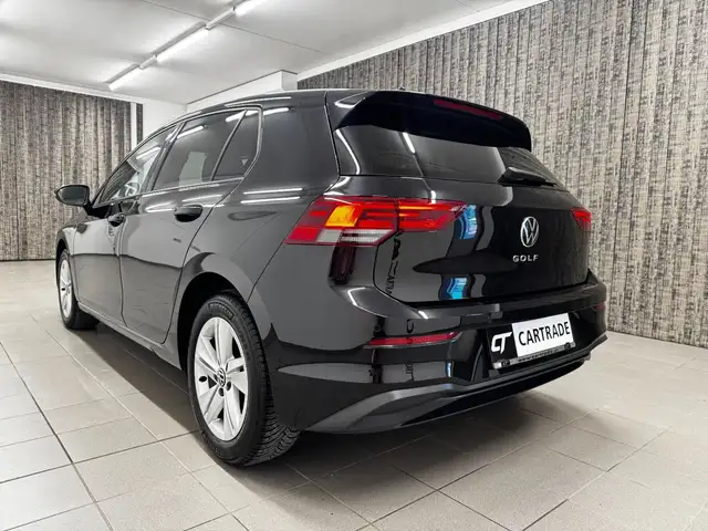 Volkswagen Golf view 6