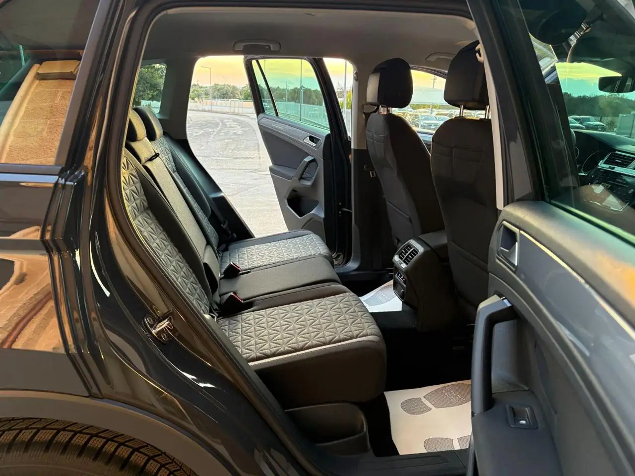 Volkswagen Tiguan 2.0 TDI 150 CV SCR DSG Life, миниатюра 11