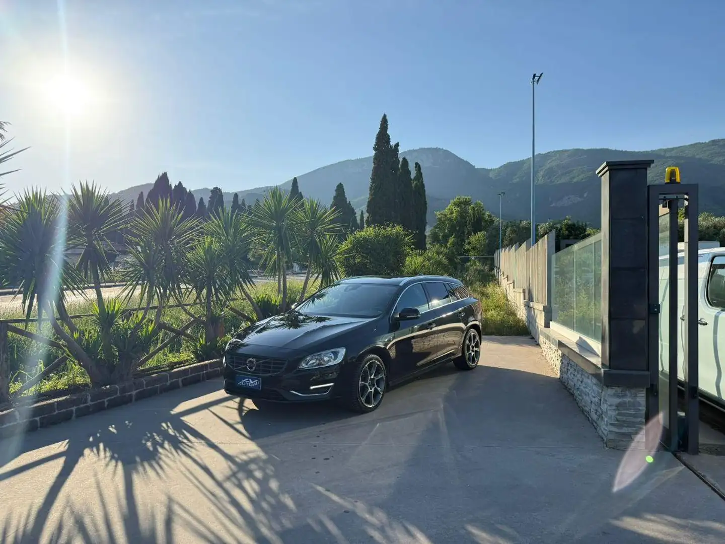 Volvo V60 D2 Geartronic Volvo Ocean Race Noir - 1