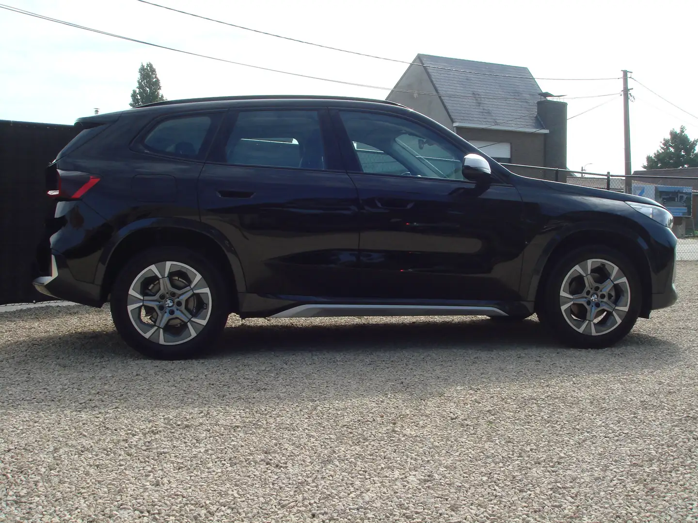 BMW X1 X1 S DRIVE 1.8 AUTOMAAT * X LINE * LEDER * NAVI * Zwart - 2