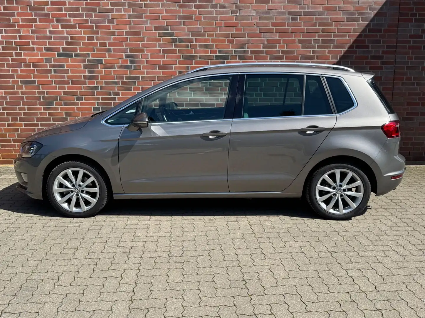 Volkswagen Golf Sportsvan DSG Highline Bi Xenon Klimaauto Grau - 1