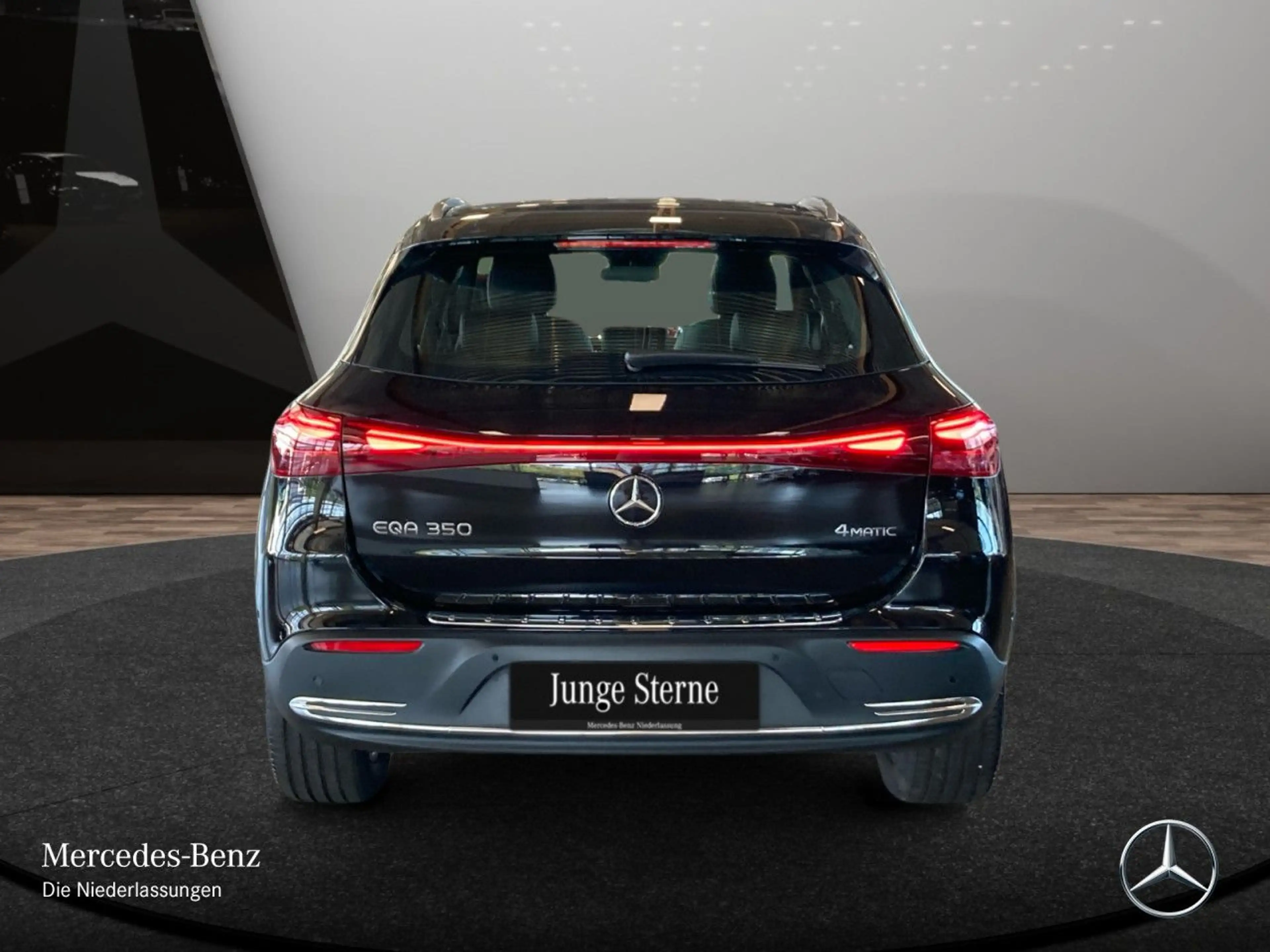 Mercedes-Benz EQA 350 4M PROG+PLUS-PAKET+PANO+KAMERA+KEYLESS — photo 9