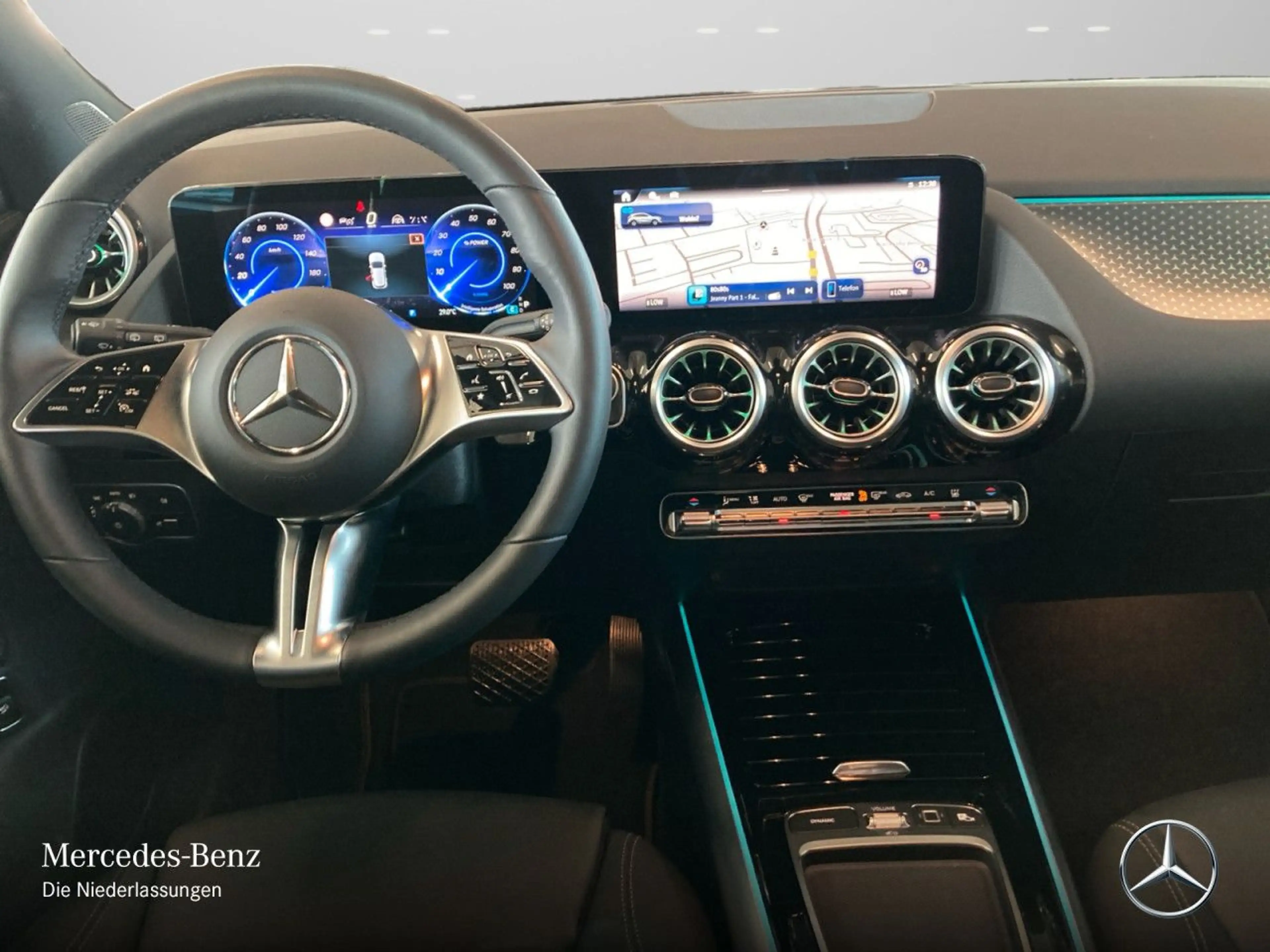Mercedes-Benz EQA 350 4M PROG+PLUS-PAKET+PANO+KAMERA+KEYLESS — photo 13
