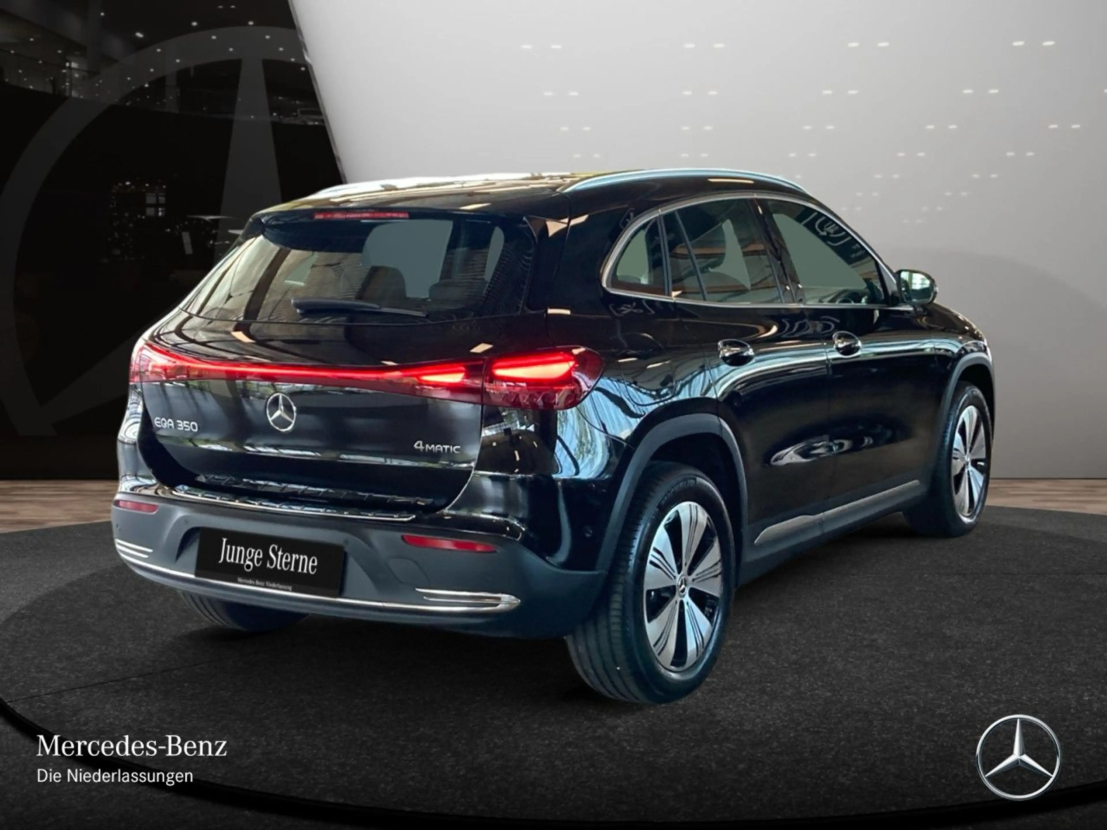 Mercedes-Benz EQA 350 4M PROG+PLUS-PAKET+PANO+KAMERA+KEYLESS — photo 8