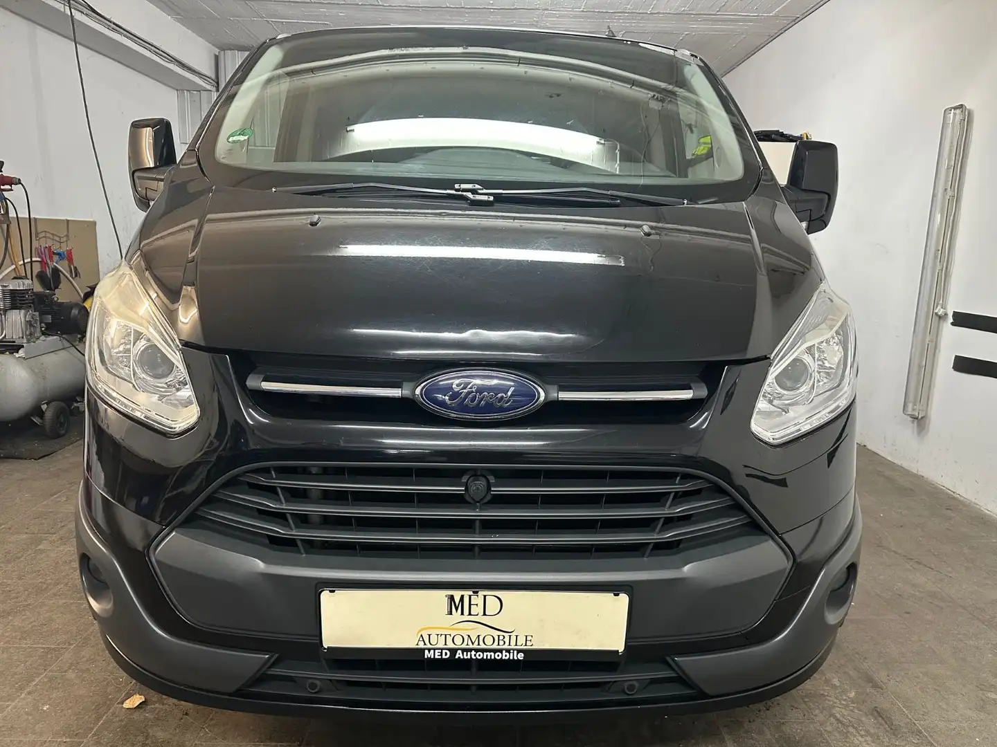 Ford Transit /Tourneo Custom Kombi 300 L1 Tourneo Tita Negro - 2
