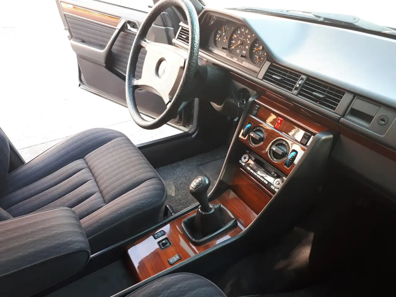 Mercedes-Benz 250, foto 7