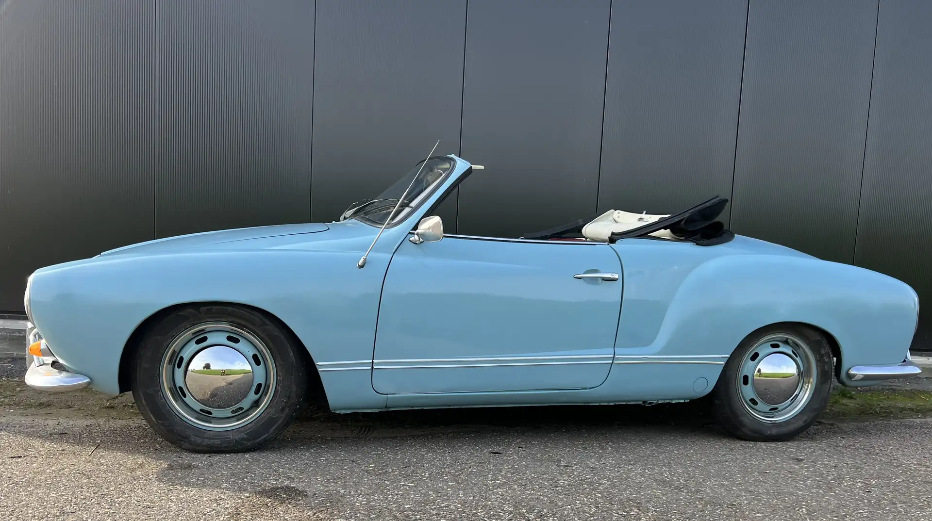Volkswagen Karmann Ghia cabrio - 2