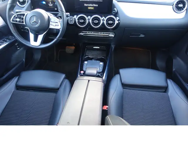 Mercedes-Benz B-Class view 6