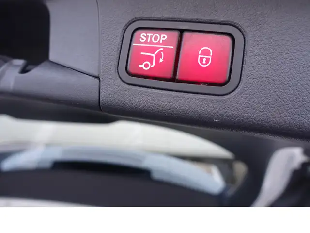Mercedes-Benz B-Class view 9